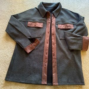 NWOT Women’s Unbranded Tweed Shirt Jacket size Large